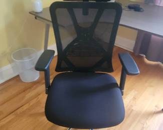 DESK CHAIR