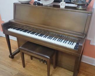 WURLITZER PIANO