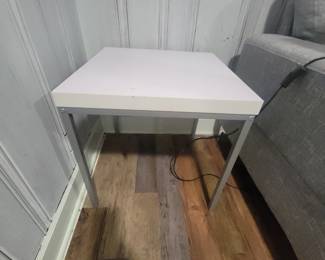 SIDE TABLE, WHITE AND METAL