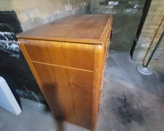 ANTIQUE DRESSER