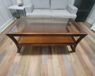 WOOD AND GLASS COFFEE TABLE