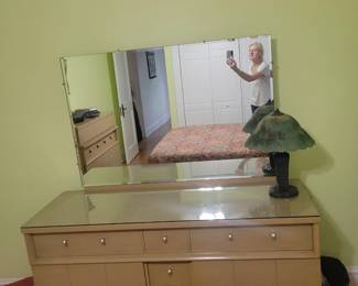MID CENTURY MODERN MCM CAVALIER CORP. BLOND MAHOGANY 12 DRAWER DRESSER