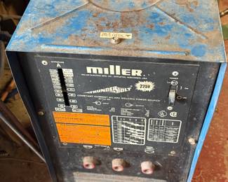 vintage Miller Thunderbolt 225-amp AC arc welder