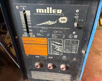 vintage Miller Thunderbolt 225-amp AC arc welder