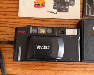 vintage Vivitar PS:35 35mm point-and-shoot film camera