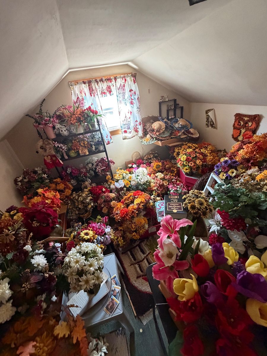 HUNDREDS OF FLORAL ARRANGEMENTS, ENTIRE ATTIC FULL