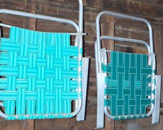 LAWN CHAIRS