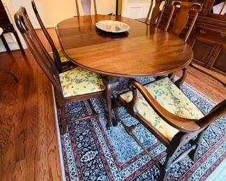 VIRGINIA CRAFTSMAN DINING TABLE SIX CHAIRS