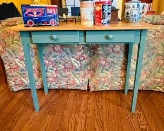 VINTAGE OCCASIONAL TABLE
