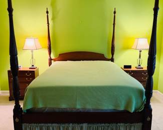 FOUR POSTER BED