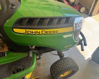 John Deere D130, 175 Hours