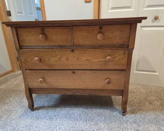 Antique Oak 4Drawer Chest of Drawers with Wooden Knobs
