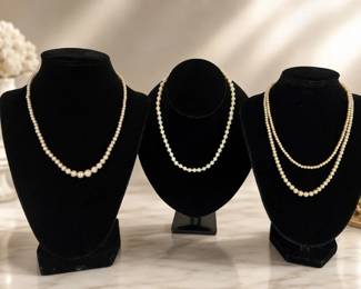 Vintage Simulated Pearl Necklace Collection with Graduated Beads Decorative Clasps