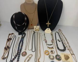 Vintage Costume Jewelry Collection Necklaces, Brooches, Pendants C.J. Banks