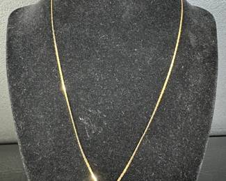14K Gold Cross Pendant Necklace with Textured Chain 2.80g