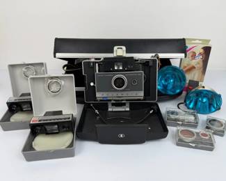 Vintage Polaroid Automatic 100 Land Camera with Case, Flashgun Accessories