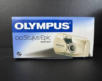 Olympus Stylus Epic 35mm f2.8 AllWeather Film Camera w Box Samsonite Case