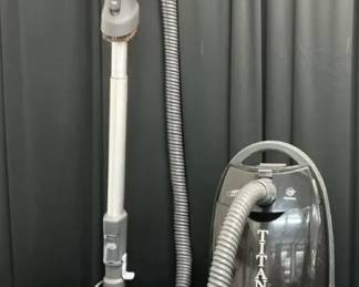 Titan Vacuum Cleaner