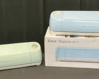 2Cricut Explore Air 2 Machines