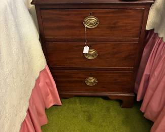 3 drawer bedside chest