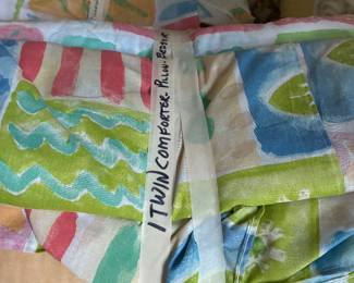 Colorful complete twin. Bed set