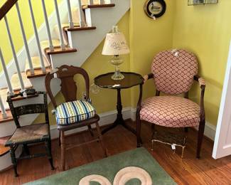 Vintage grouping table chairs lamp