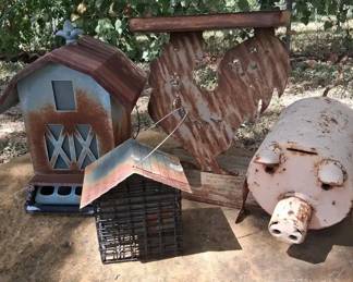 Rustic Metal Pig Yard Art, Birdhouse Bird Feeders 4 Pc