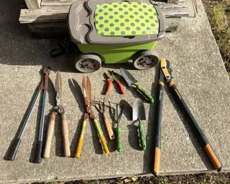 Suncast Rolling Caddy Gardening Tools