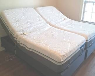 Sealy Posturepedic Premier Hybrid Copper Plus Split King Adjustable Bed