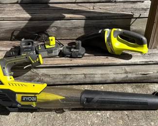 Ryobi 18V ONE Cordless Power Tools Compact Blower, Hand Vacuum, Charger 2 Batteries 5pc