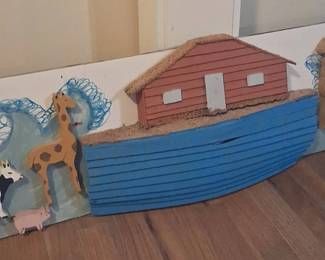 Noahs Ark Wooden Hanging Decor