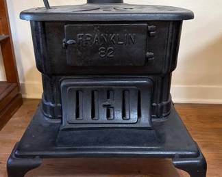 Vintage Tennessee Stove Works Franklin 82 Cast Iron WoodBurning Stove