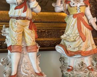 pair of figures