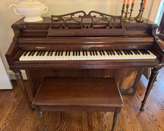 Wurlitzer spinet