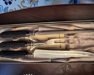 Horn handled carving set