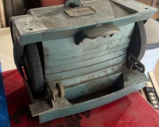vintage Manning-Bowman 4.5-inch compact dual wheel bench grinder