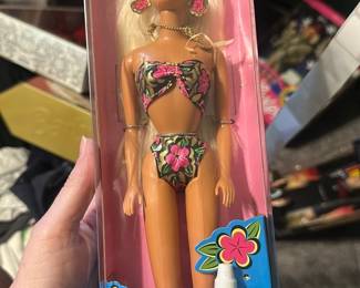 Barbie Tropical Splash Scented Doll
