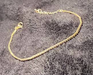 costume bracelet