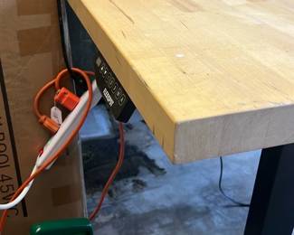 FlexiSpot Adjustable Height Desk