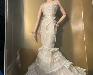 Vera Wang 1st Edition Bride The Romanticist