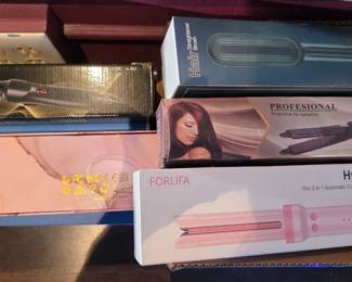 Curling Irons & Straighteners