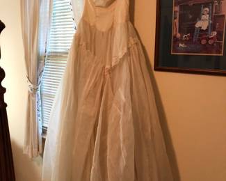 Amazing Vintage Wedding Dress