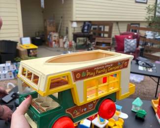Fisher-Price Play Family Camper