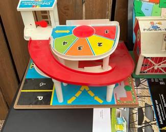 Fisher-Price Little People Garage