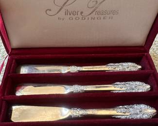 Vintage Godinger silver treasures set of four silver plated knives in box