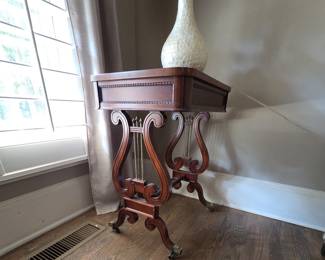 Harp Table