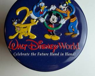 Walt Disney World 'Celebrate the Future Hand in Hand' 2000 Commemorative Tin