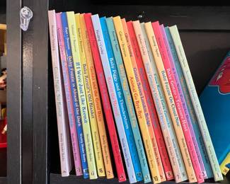 Complete numbered 1–20 set of "Jim Henson's Muppet Babies" hardcovers from Weekly Reader Books (1986–87)
