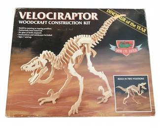 Safari Ltd. Velociraptor Woodcraft Construction Kit