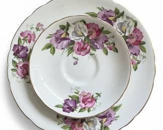 Tuscan Fine English Bone China Sweet Pea Pattern Cup and Saucer